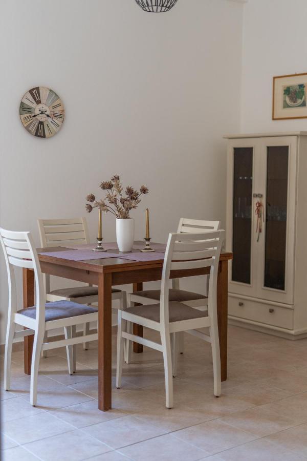 Stylish Renovated Hébergement de vacances *